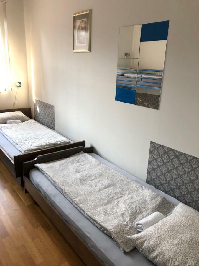 Hostel Ceska Beseda Риека Экстерьер фото