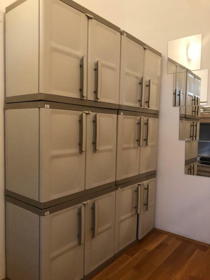 Hostel Ceska Beseda Риека Экстерьер фото